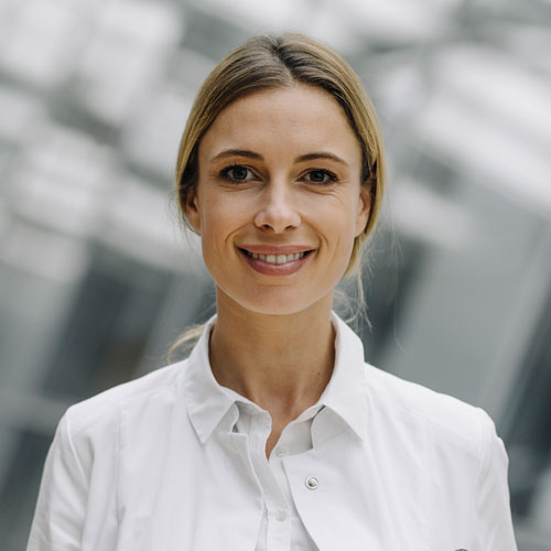 portrait-of-a-confident-female-doct